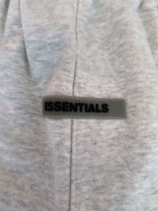 Pantaloni Scurti Essentials