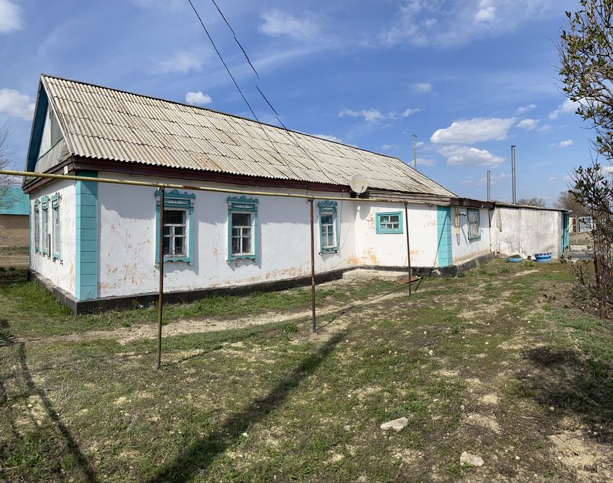 Продается дом с баней + большой участок