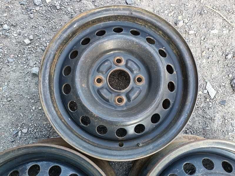 Продам оригинальные металлические диски на Hyndai