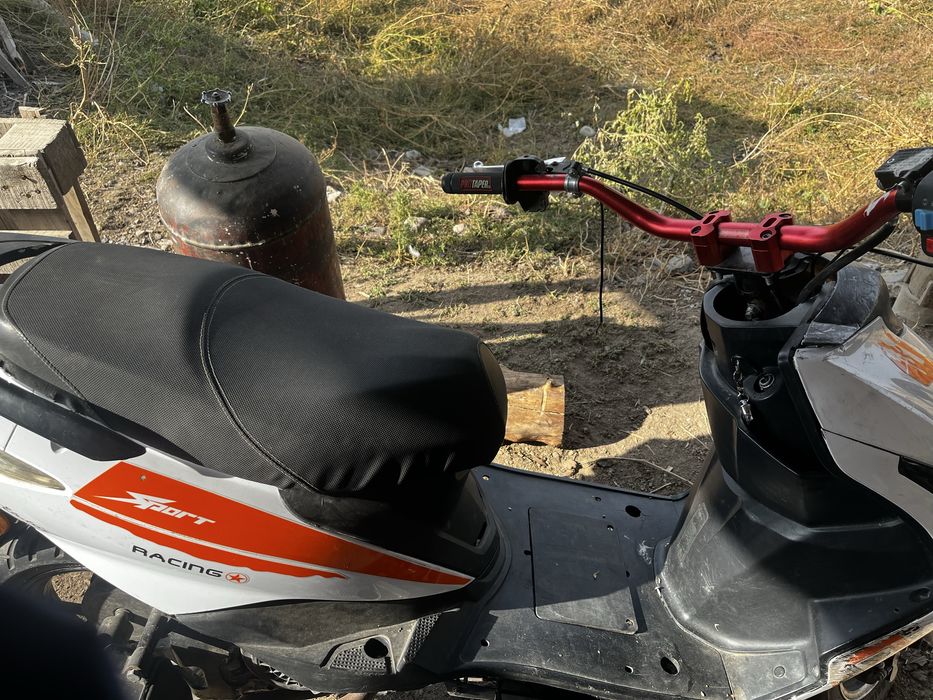 Продам мопед м8