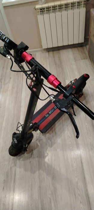 Продам электросамокат