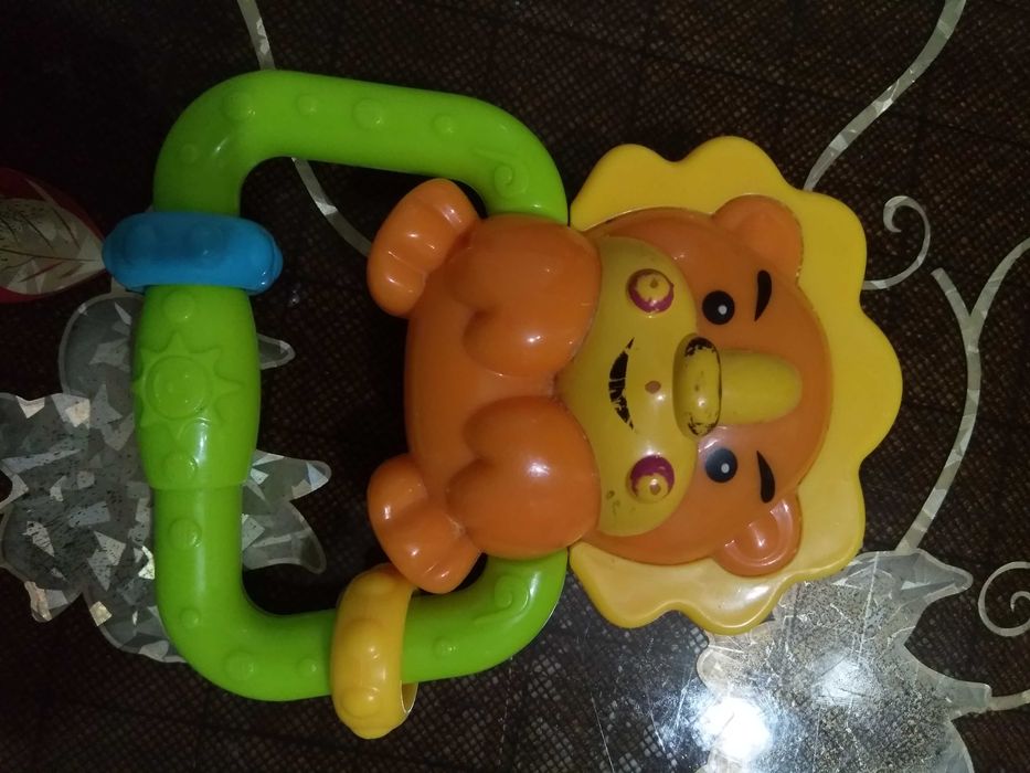Детские игрушки погремушки