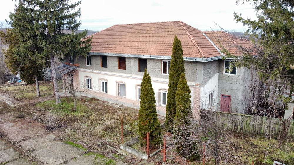 Teren si construcții Podu Turcului