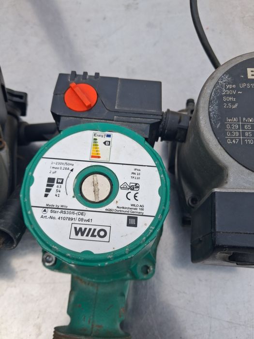 Vând pompe de centrala