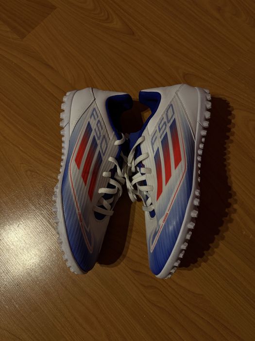 Ghete de fotbal Adidas F50 TF