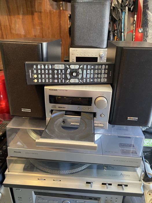 Onkyo CR- 185 CD receiver