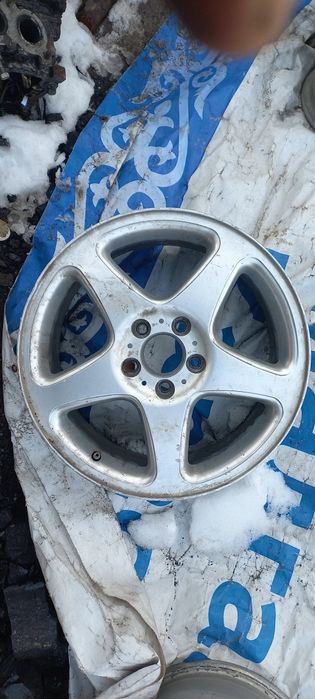 Продам  на 17 Мерс