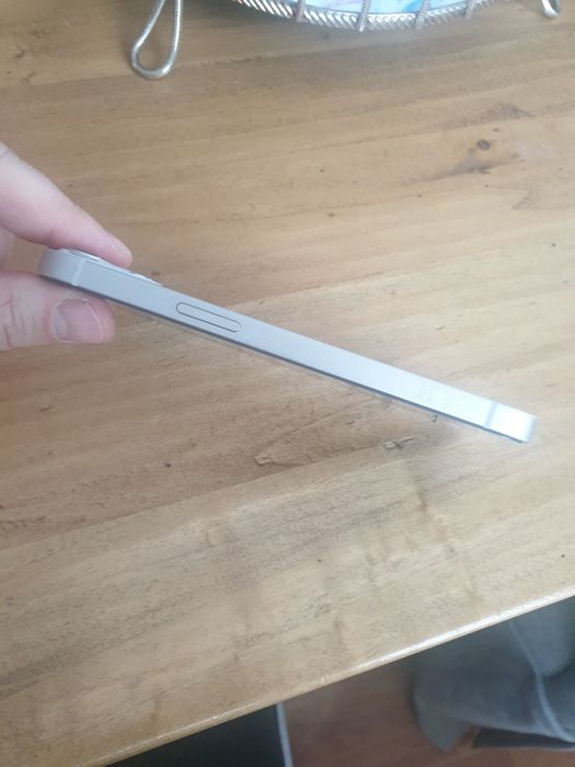 Iphone 13 white 128 gb