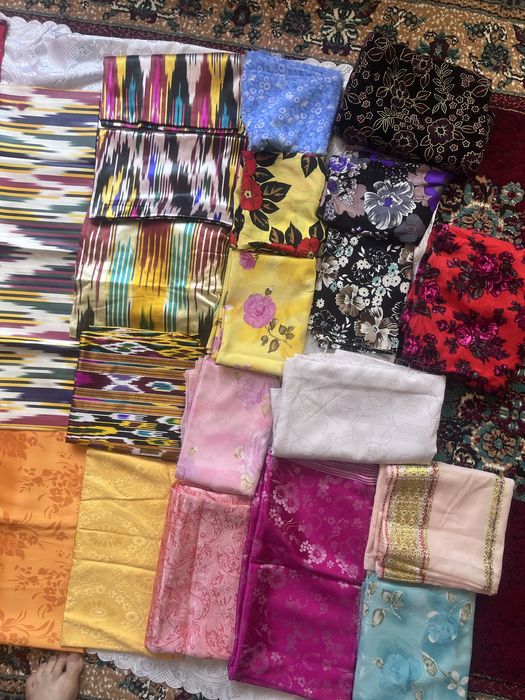 Отрезы советских тканей.