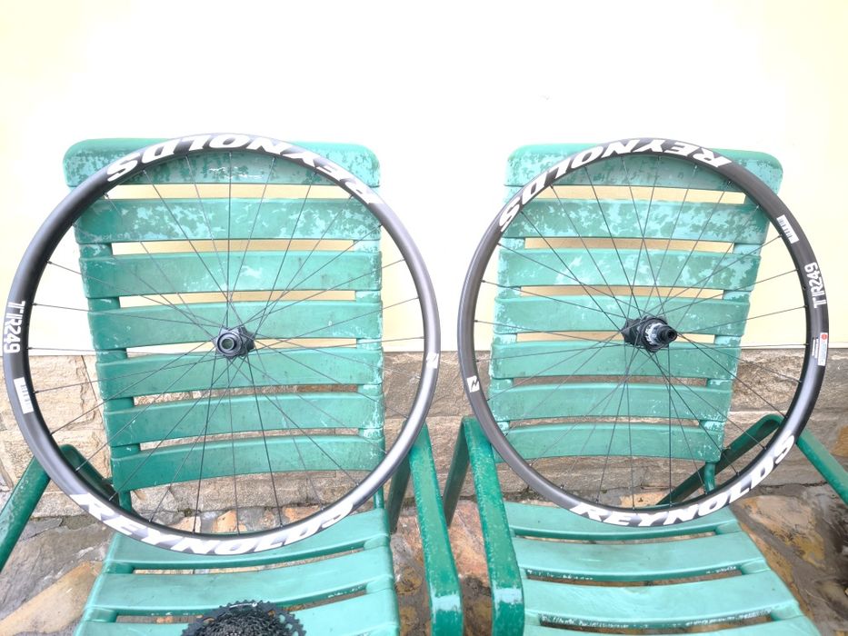 Reynolds TR249 Carbon 29 ( Нови )