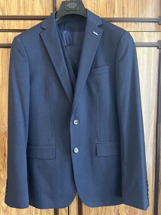 Костюм тройка, темний синий