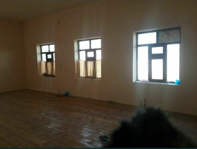 Ховли 7 соток иподром бозор олдига срочно сотилади