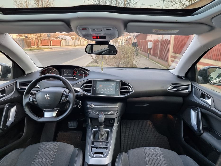PEUGEOT 308 1.2 Benzina AUTOMAT AN 2018 Euro 6