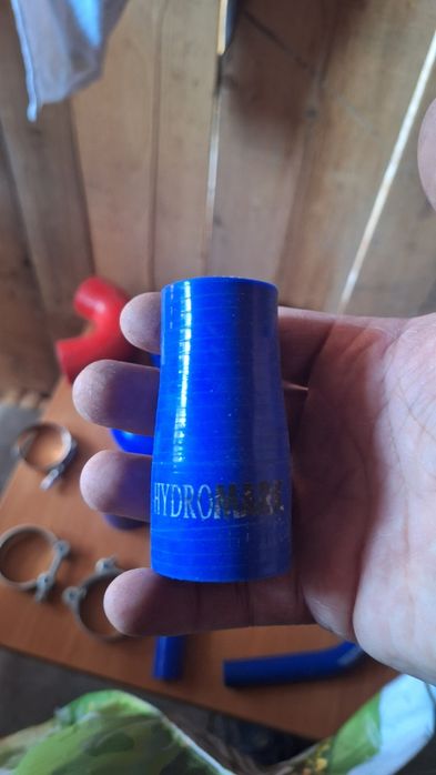 Силиконови колена, фитинги, муги