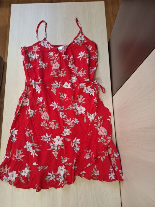 Rochii dama, transport 5 lei