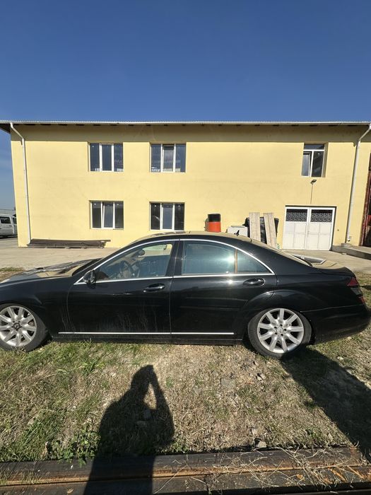 Dezmembrez Mercedes-Benz S-Class W221, 3.0 CDI diesel, an 2007.