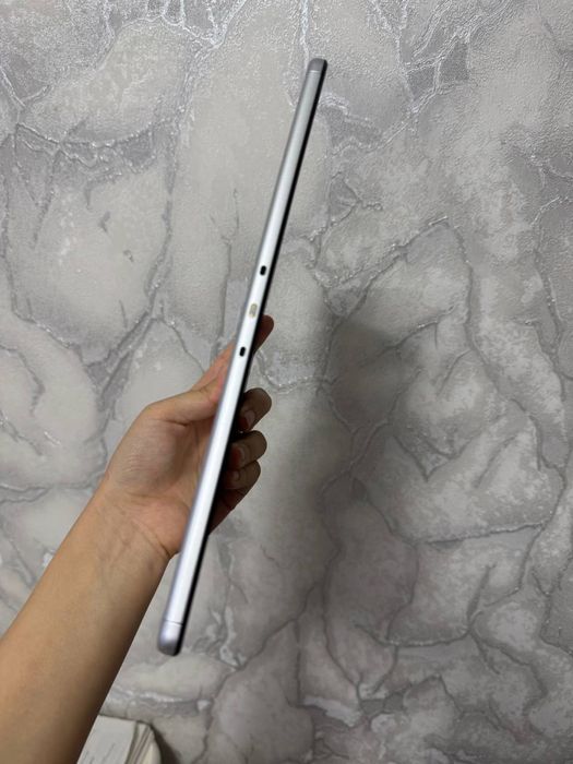 Lenovo Tab M10 FHD plus