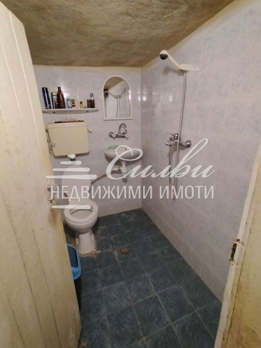 Продава се Къща в Шумен, 2-ри корпус - 33 кв.м за 1438 €/кв.м - Снимка #3