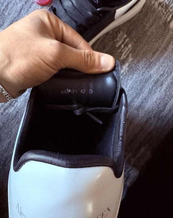 Alexander McQueen black&white