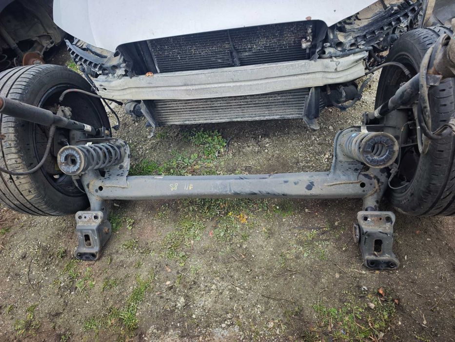 Заден мост Huyndai Kona необорудван има окачване спирачки допълнително