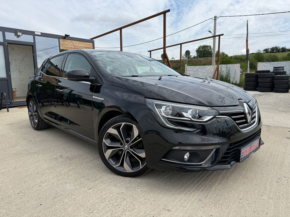 Renault Megane 1.2TCE(132cp)*2018/03*Intense*Lane Assist*Led*Navi*Lumini ambient*Key