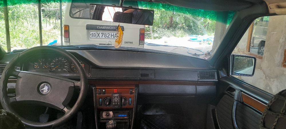 Mersades w124  kelishtirib beramz