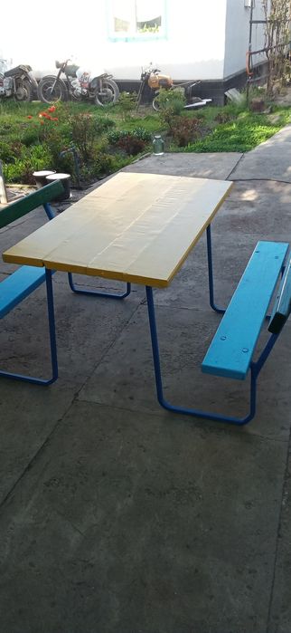 Продам стол для дома