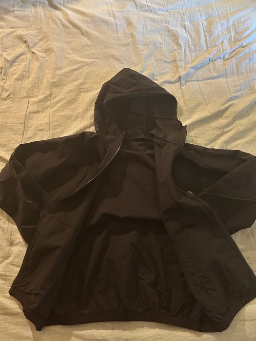Yeezy WB-01 Size-2 Black Blank Ветровка без лого