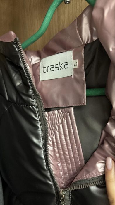 Продам куртку Braska
