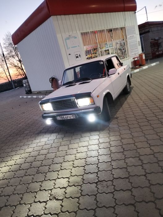 Продам ВАЗ 2107 Карбюратор 2001 год