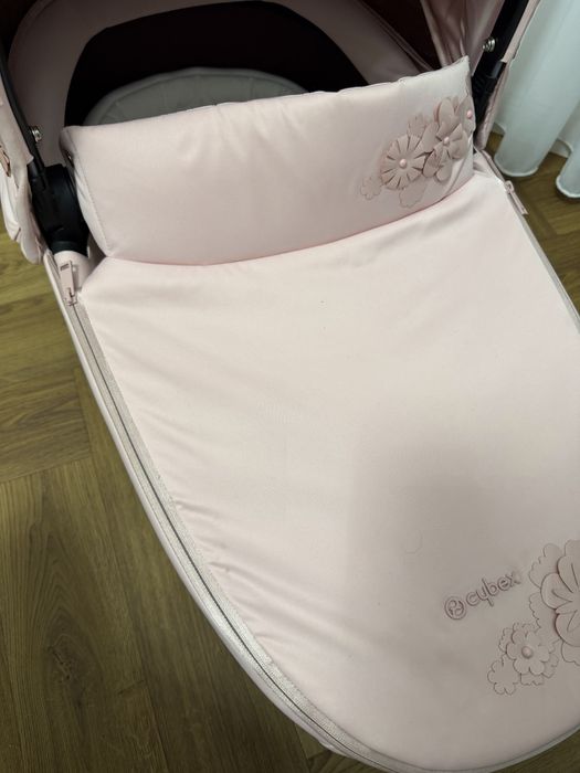 Landou carucior cybex priam 4 simply flowers