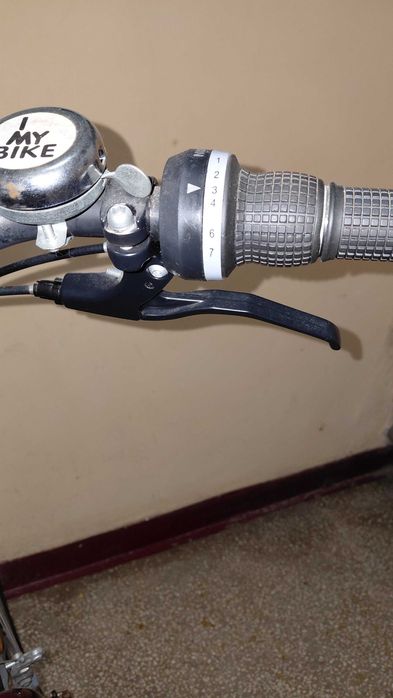 Vand bicicleta de oras marca Giant, roti de 28, 21 viteze