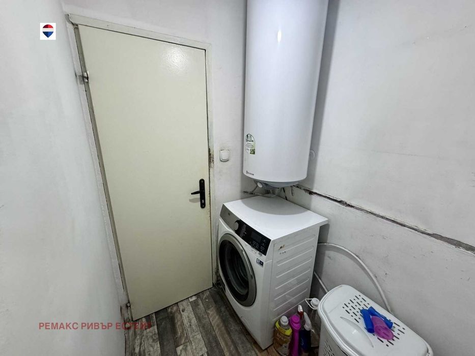 Продава се Четиристаен апартамент в Русе, Център - 103 кв.м за 1612 €/кв.м - Снимка #9