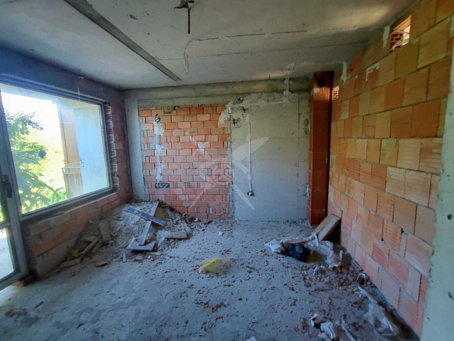 Продава се Къща в Несебър - 753 кв.м за 277 €/кв.м - Снимка #2