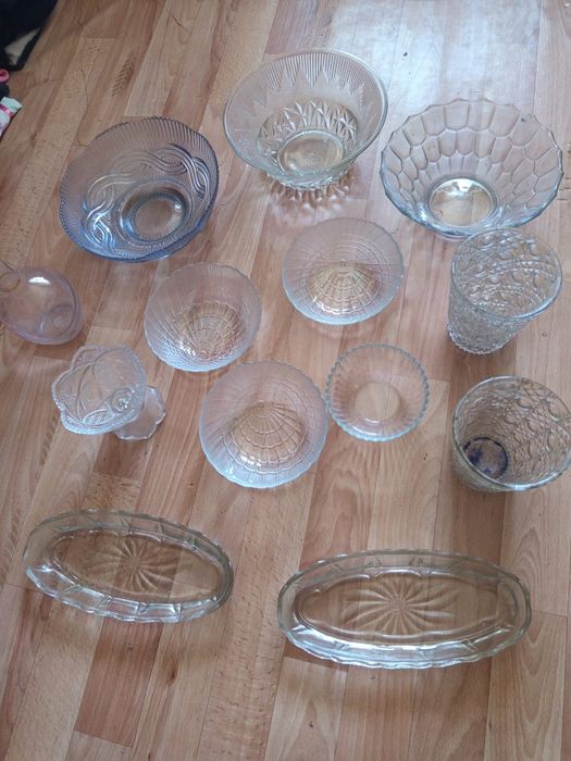 Продам по 200 тенге