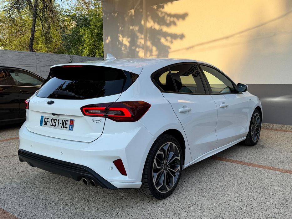FORD Focus 2022 — imagine 3