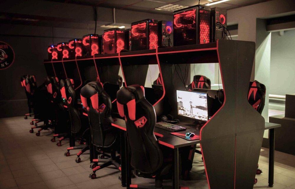 Компьютер уйинлари учун стол