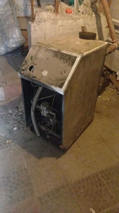 продам б/у газовый котел