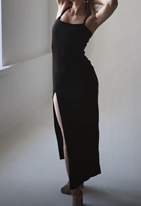 Новое черное платье