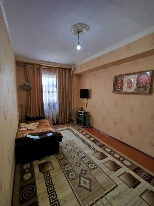 Продаётся  2 комнатный квартира на массив Водник