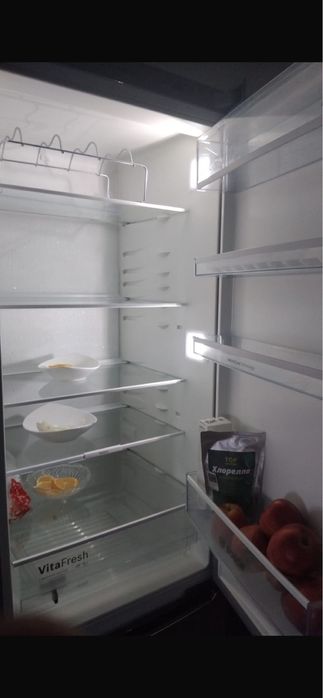 Холодильник новый почти