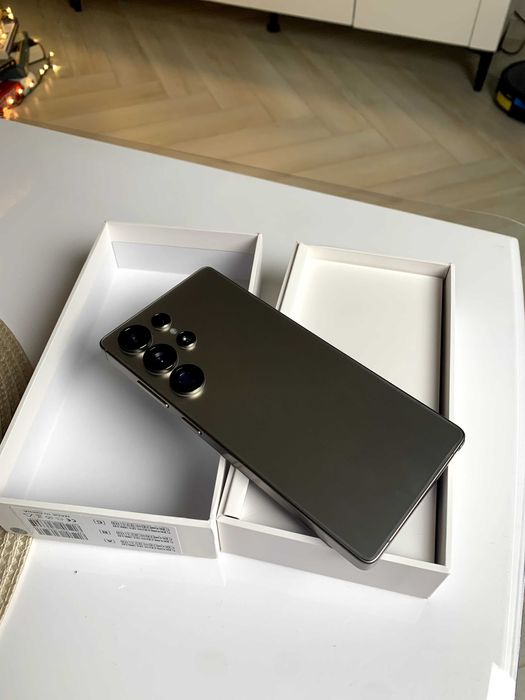 Смартфон Fuffi S24 PRO - Чисто НОВ