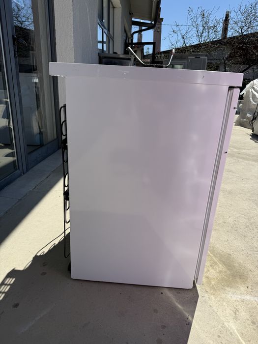 Професионален малък хладилник Либхер FKU 1800