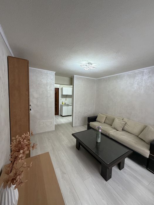 Vand Garsonieră Pitesti