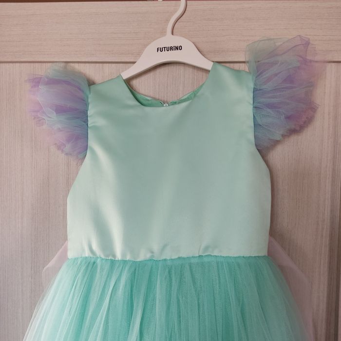 Платье на девочку 8-9 лет.