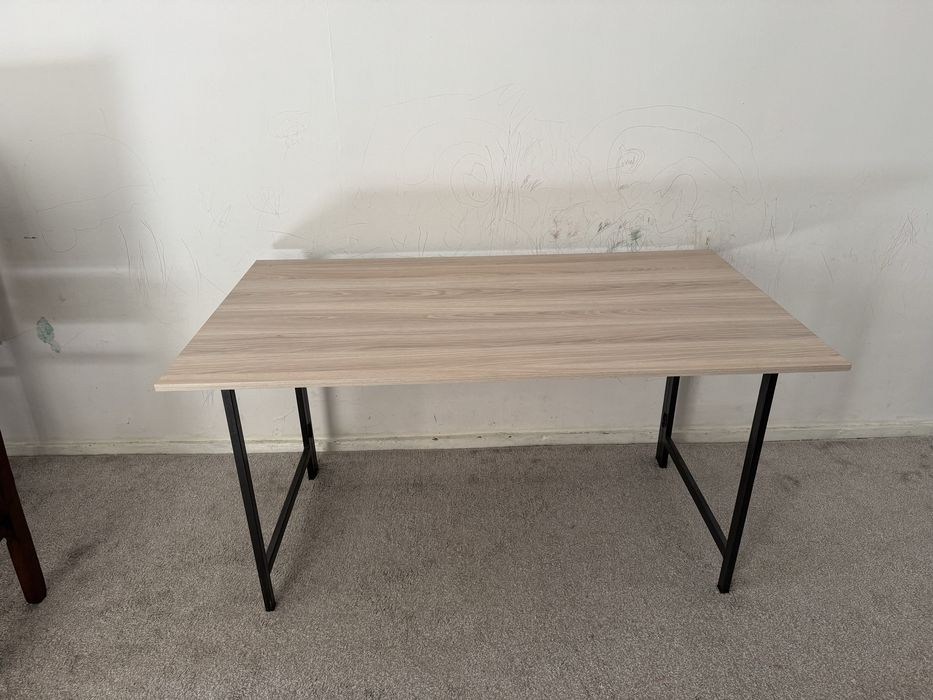 Йигиладиган стол парта сотилади