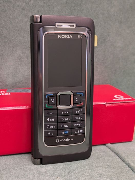Nokia E90 как новый ретро