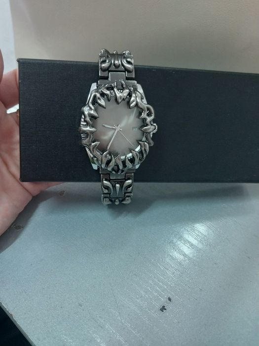 Часы Alabaster, хорошего качества, носились 1 раз