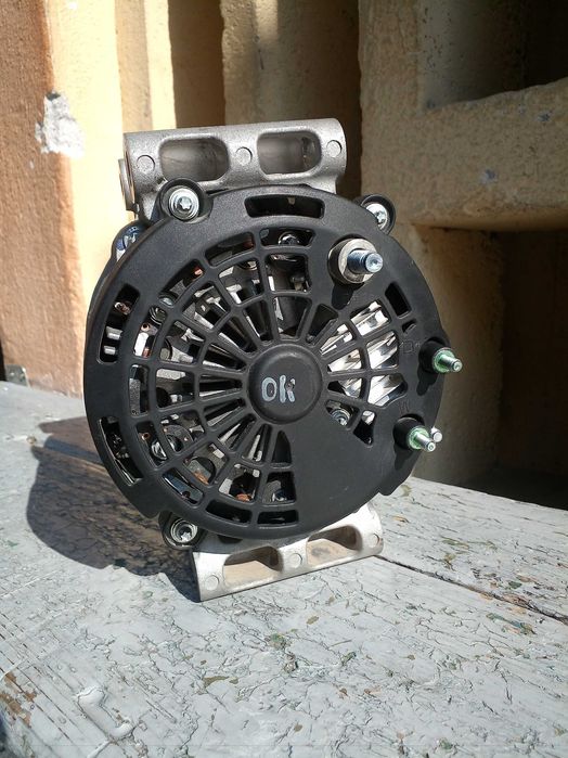 Алтернатор(генератор) 100А