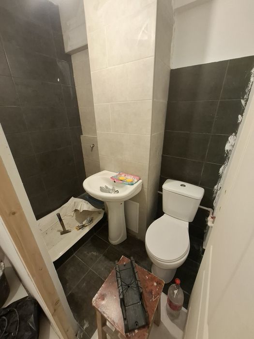 Închiriez garsoniera zona Brestei